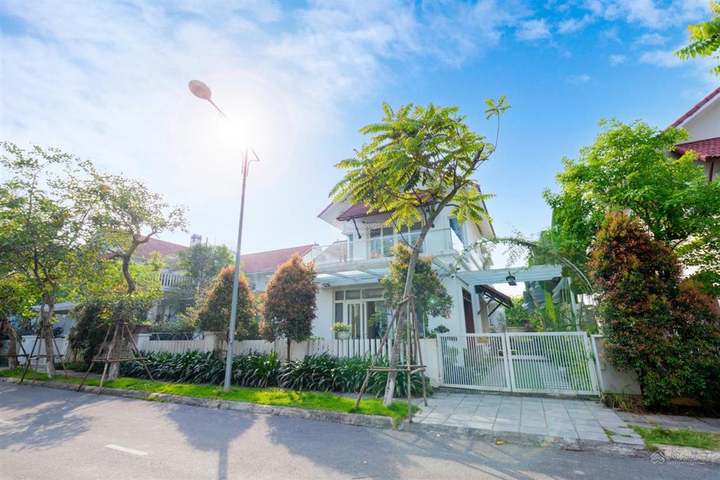 Bán căn biệt thự khu c xanh villas diện tích 247m² 3 tầng nổi + 1 tầng hầm | đơn giá chỉ 7xtr/m2