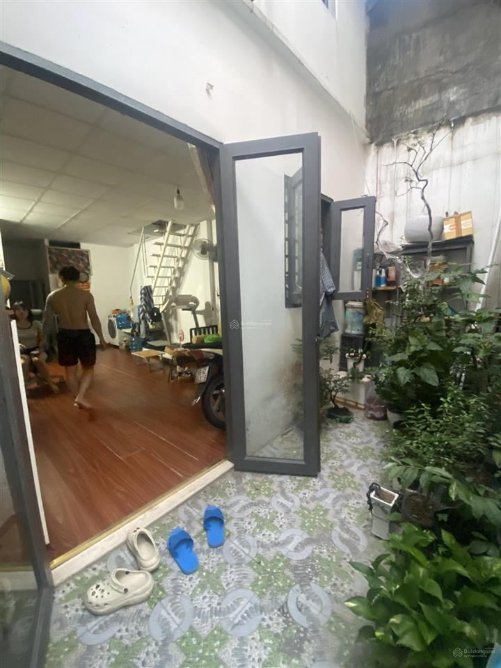 Chính chủ cần bán nhà hẻm oto gần cầu tham lương phường đông hưng thuận quận 12.