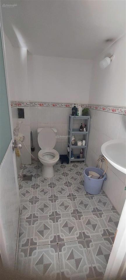 Chính chủ cần bán nhà hẻm oto gần cầu tham lương phường đông hưng thuận quận 12.