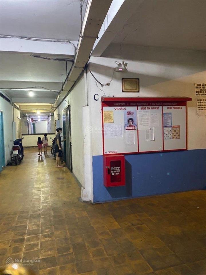 Nhà cư xá lý thường kiệt, p7, quận 10, 64m2, 2pn, sổ hồng đầy đủ, đối diện sân vận động thống nhất