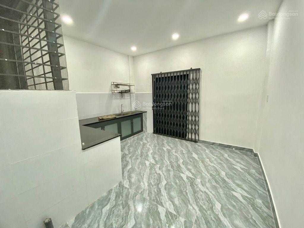 Nhà cư xá lý thường kiệt, p7, quận 10, 64m2, 2pn, sổ hồng đầy đủ, đối diện sân vận động thống nhất