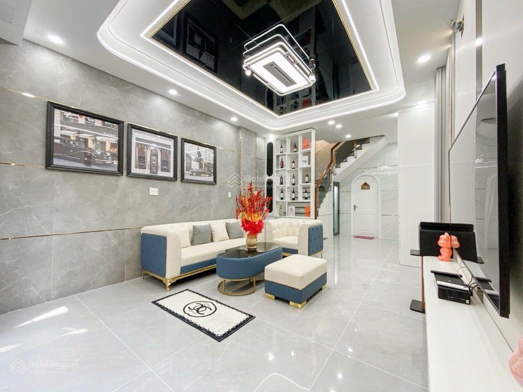 Quận 11, nhà ông ích khiêm mới đẹp, ở liền đủ nội thất, 3pn có phòng dưới trệt, căn góc thoáng