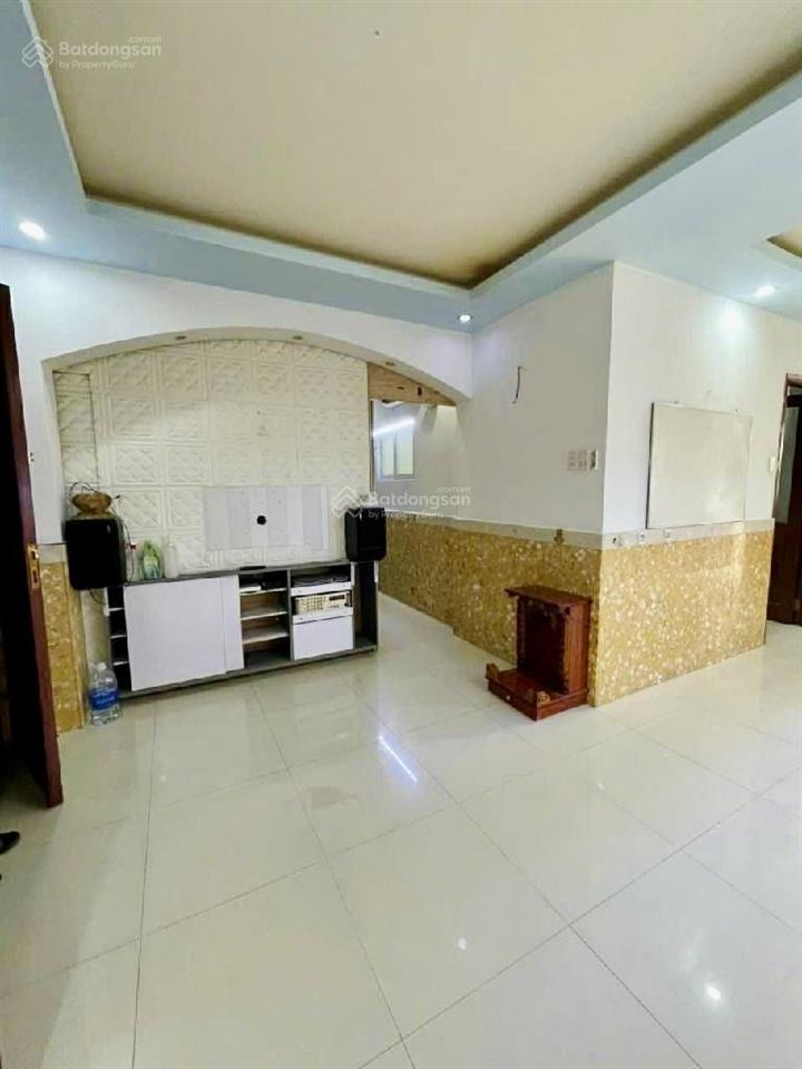 Quận 6, bán chung cư bình phú 1, đường số 23, có thang máy, có sổ hồng lâu dài, 2pn chỉ 2,6 tỷ