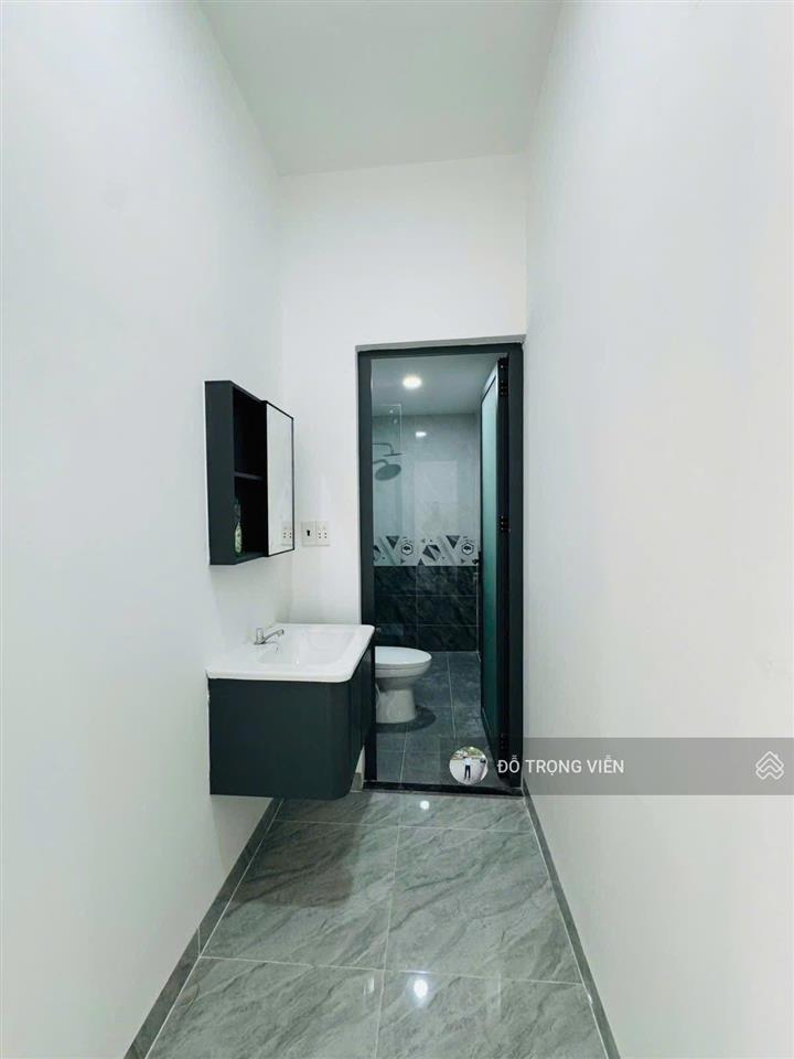 Nhà mới 2 mặt hẻm xe hơi, đường 6  p. tăng nhơn phú b