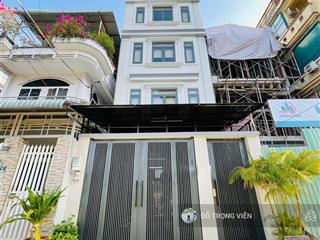 Chủ nhà gấp bán, nhà mới xây 5 tầng, ngay đh cảnh sát  p. linh tây