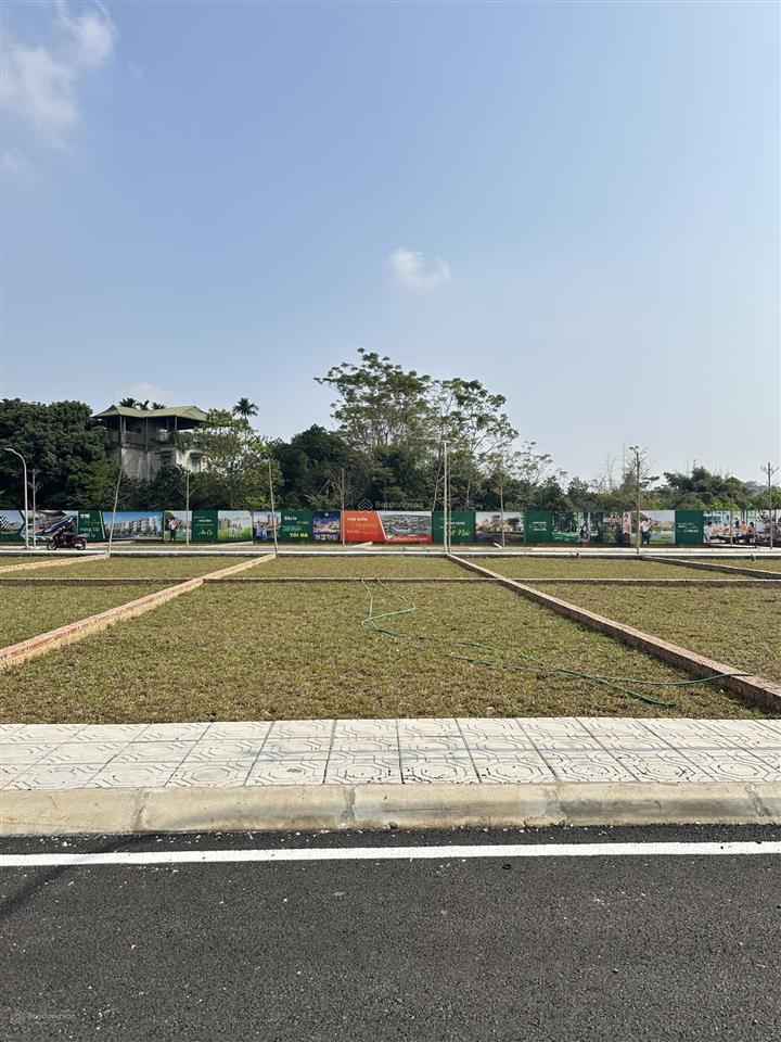 Bán đất phú cát hòa lạc gần đại học fpt và khu công nghệ cao vị trí đẹp chỉ 2,3 tỷ sở hữu ngay