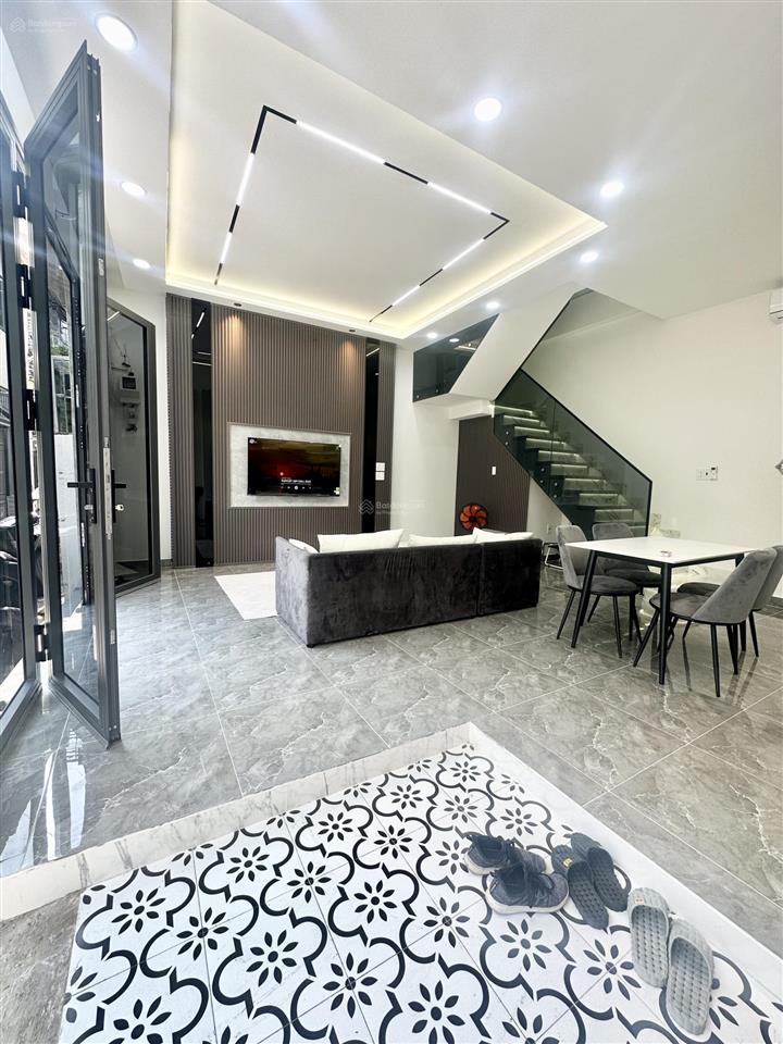 Cần bán căn nhà mới chưa sử dụng trần xuân soạn