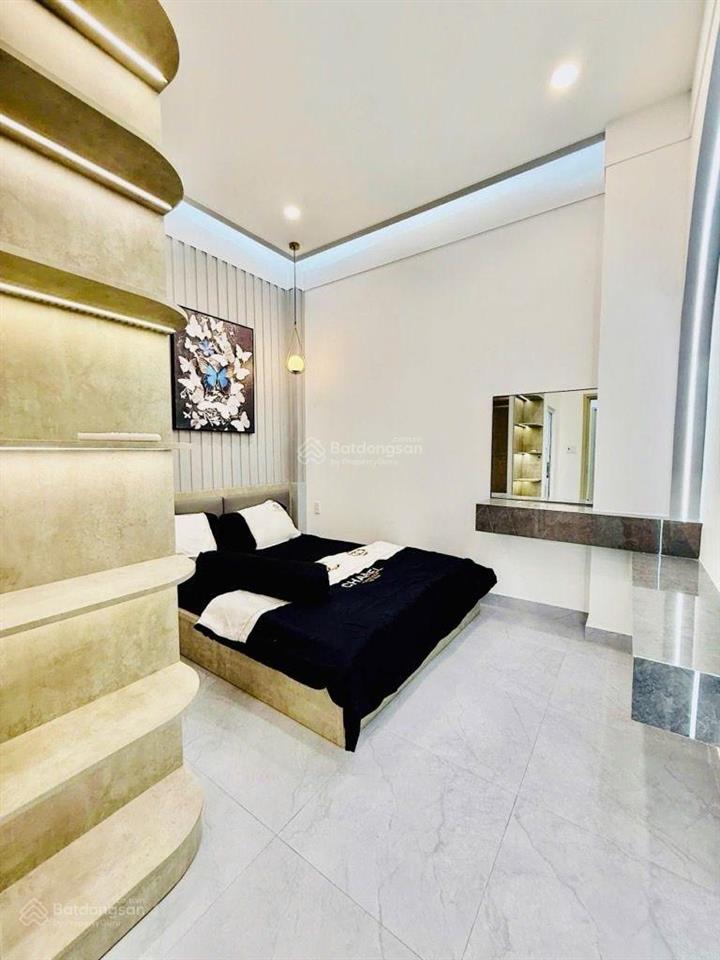 Căn nhà mới cực kì đẹp sử dụng 120m2 full nội thất vào ở ngay