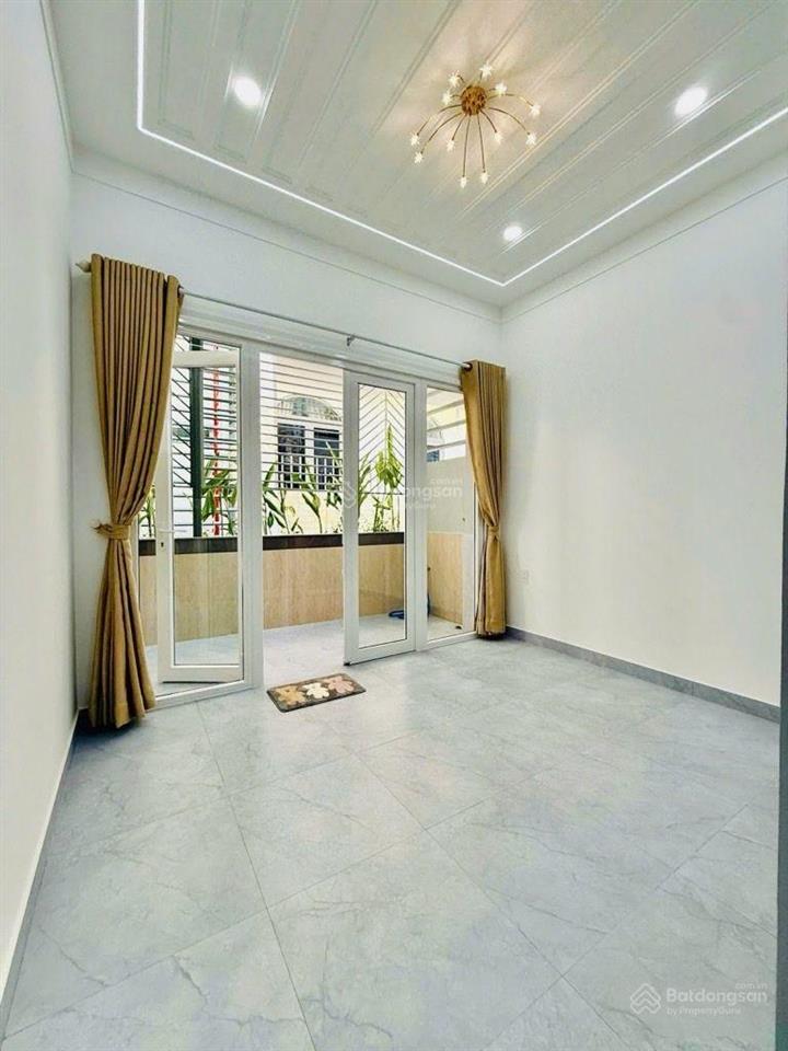 Căn nhà mới cực kì đẹp sử dụng 120m2 full nội thất vào ở ngay