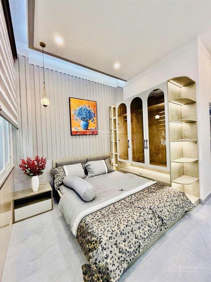 Căn nhà mới cực kì đẹp sử dụng 120m2 full nội thất vào ở ngay