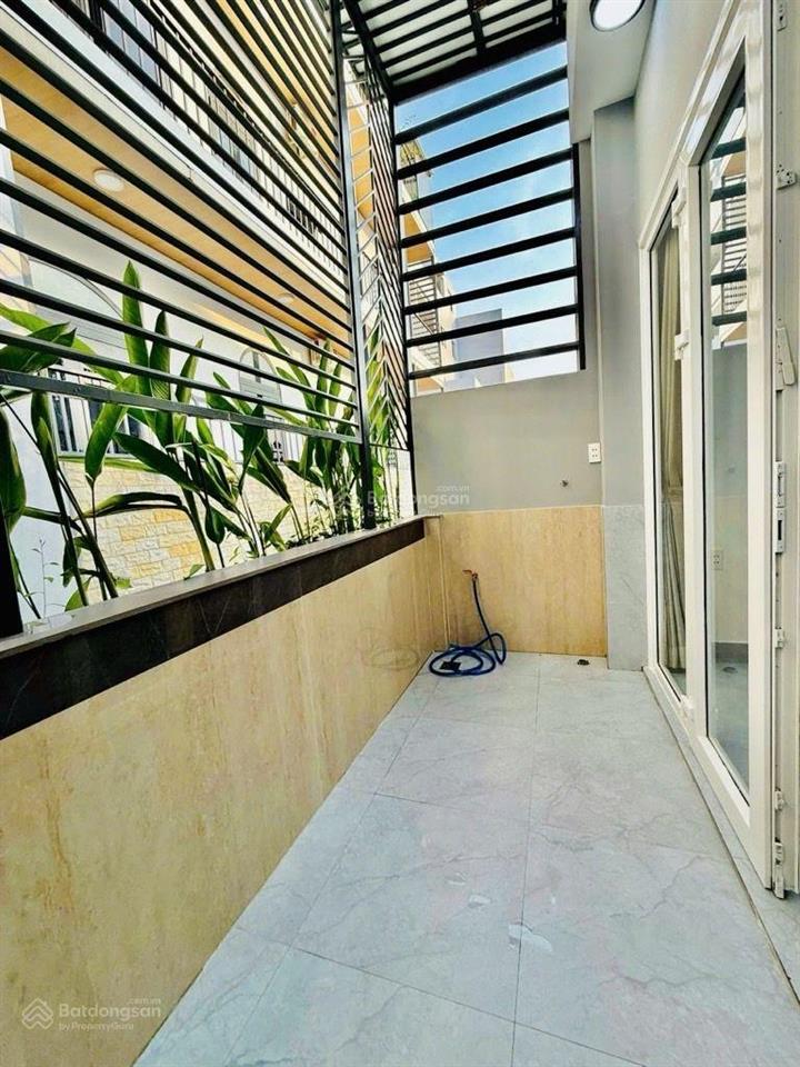 Căn nhà mới cực kì đẹp sử dụng 120m2 full nội thất vào ở ngay