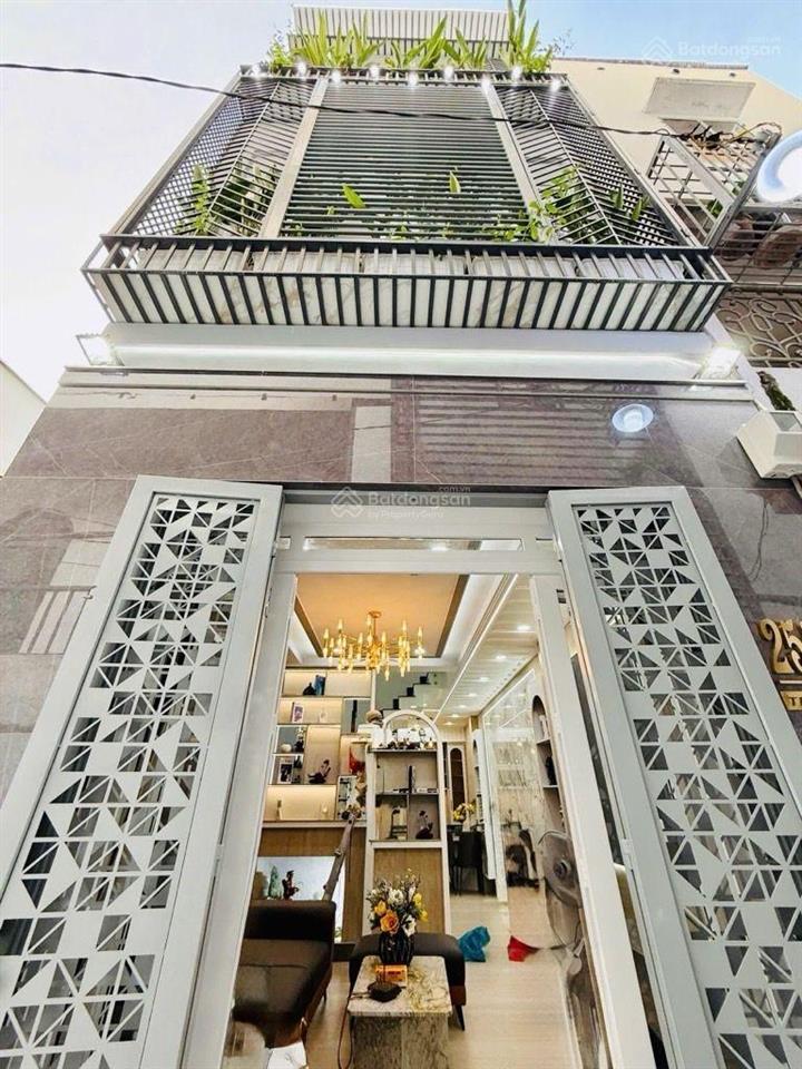 Căn nhà mới cực kì đẹp sử dụng 120m2 full nội thất vào ở ngay