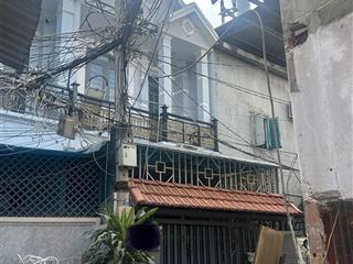 Nhà đơn giản là rộng không cầu kì và không cũ