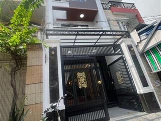 Hàng đẹp mặt tiền phan huy thực nhà mơí sạch đẹp . giành cho khách muốn ở mặt tiền hoặc kinh doanh