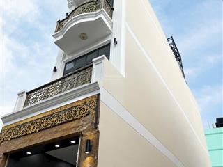 Hàng vip có thang máy phòng master khu trung tâm quận 4 diện tích 85m² sát bên quận 1 chỉ vài phút