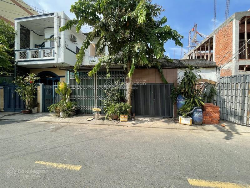 Mặt tiền tiền lân 15  bà điểm  hóc môn sát ql1a 60m
