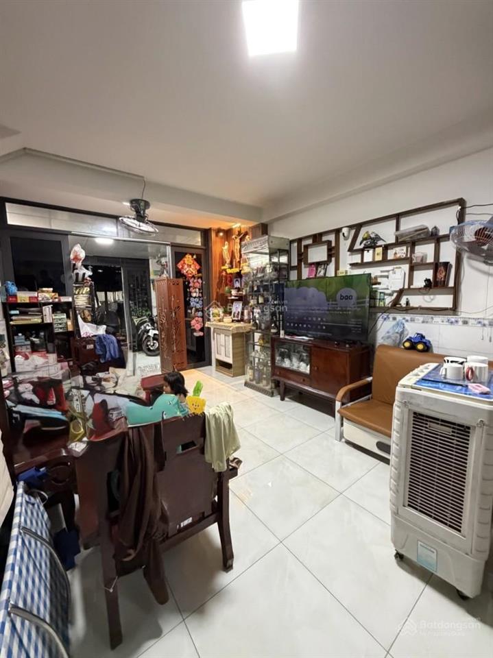 Hẻm 6m thông hai đầu  cách mặt tiền chỉ 20m  nhà 3 tầng kiên cố  đường số 5 bt giá chỉ 4.x tỷ