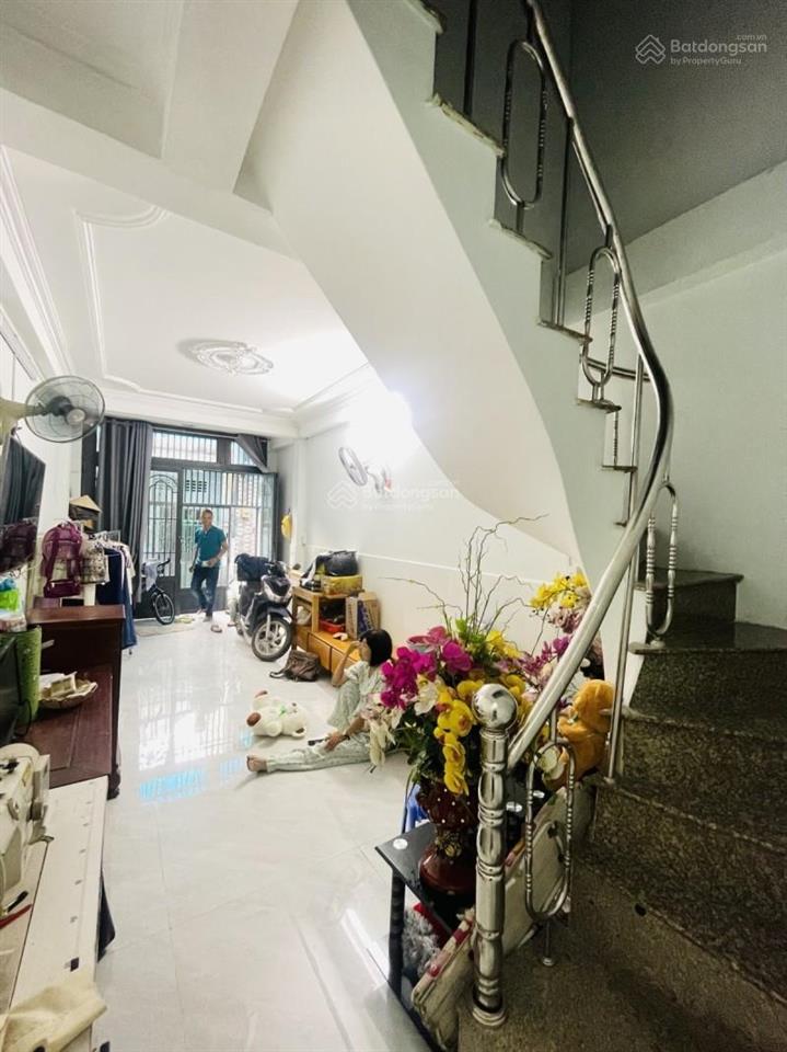 Nhà mới bình tân giá 3.5 tỷ sát aeon tân phú ô tô đậu cửa