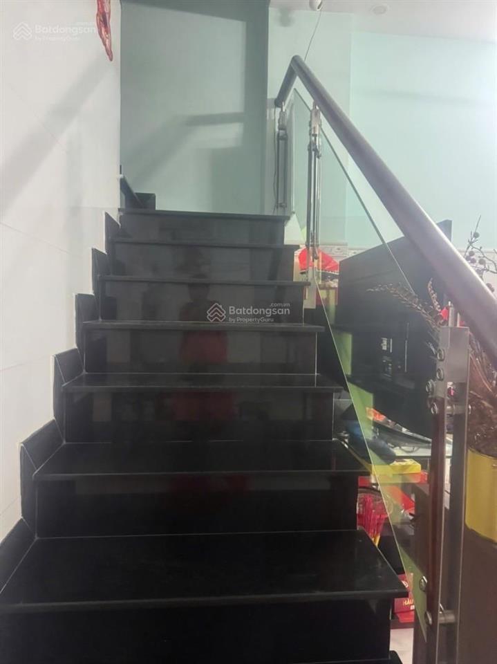 Nhà góc 2 mặt tiền hẻm ô tô thông thoáng đường số 6, bình hưng hòa b, bình tân