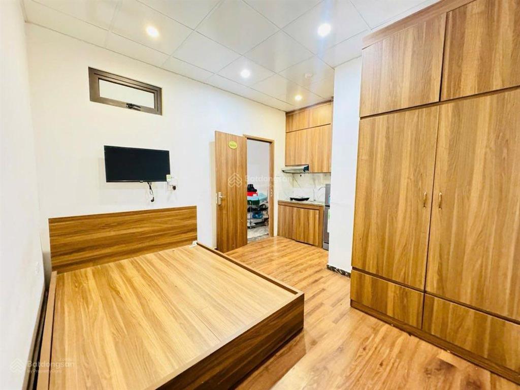 Cực hời! tòa chdv thái thịnh, 18pkk, dt 1,3 tỷ/năm, đang vận hành, lô góc, 10m ra ô tô, pccc gpxd