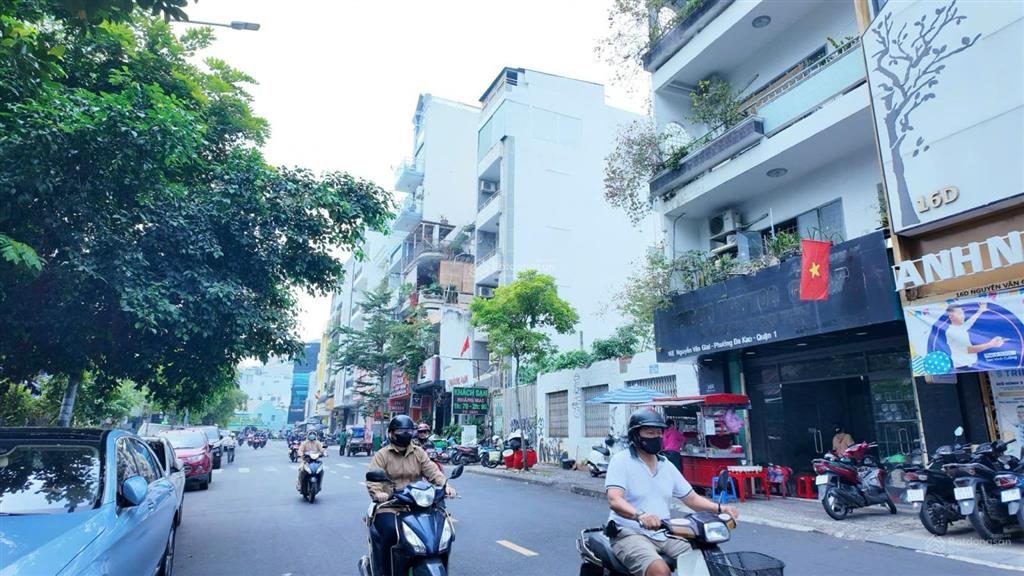 Bán nhà mặt tiền quận 5, 12 phan phú tiên, p. chợ lớn, dt 4m x 21m giá 19,5 tỷ