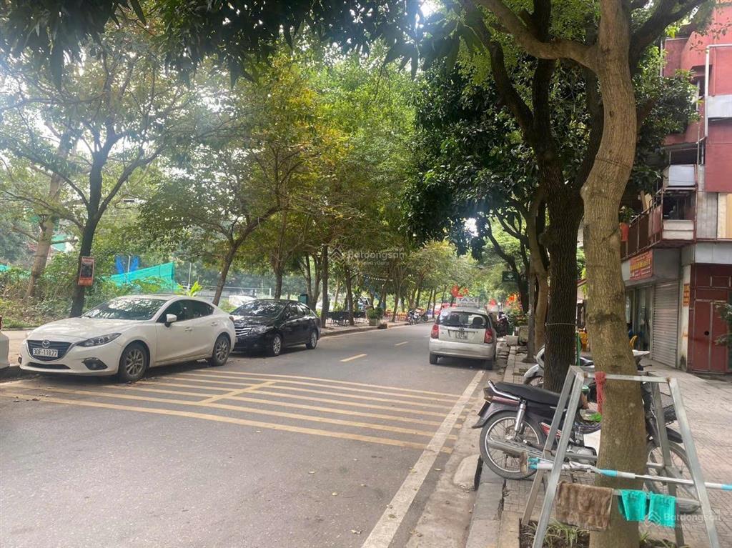 Bán đất văn la  47m2  4 mặt thoáng cực hiếm, ô tô đỗ cửa vào nhà