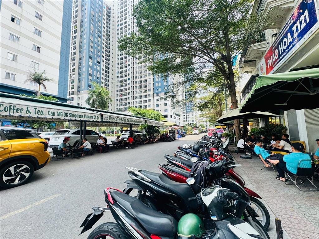 Cần tiền bán gấp shophouse vincom dĩ an  ngã tư 550