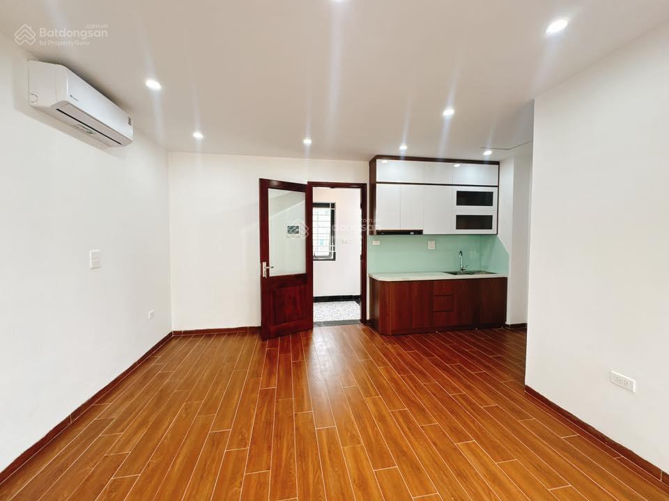 Bán nhà hoàng hoa thám 5t thang máy 38m2 giá 10,5 tỷ