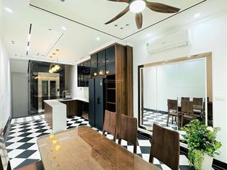 Bán nhà phố ngọc khánh ba đình 6t thang máy nội thất đẹp 15 tỷ 9