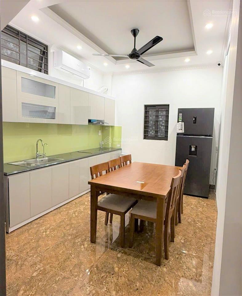 Bán nhà riêng phố vạn phúc ba đình, ô tô đỗ cửa, ngõ thông, 32m2, nhỉnh 10 tỷ