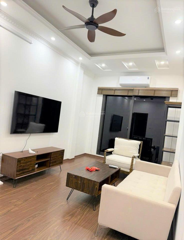 Bán nhà riêng phố vạn phúc ba đình, ô tô đỗ cửa, ngõ thông, 32m2, nhỉnh 10 tỷ