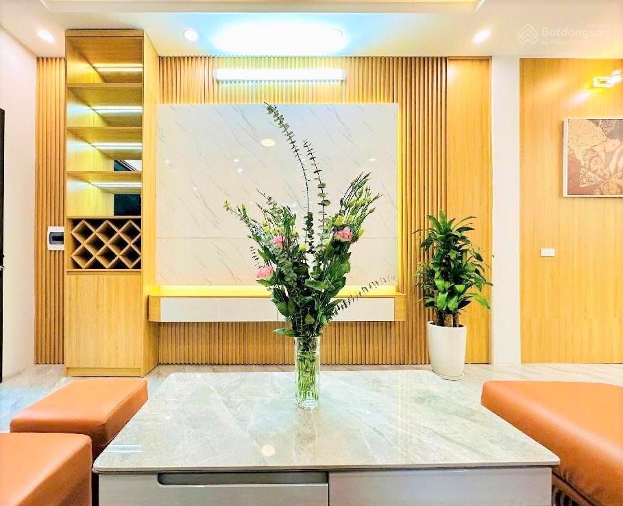 Bán nhà riêng phố giang văn minh  ba đình, 38m2 * 4 tầng, cách phố vài bước chân, 11.9 tỷ