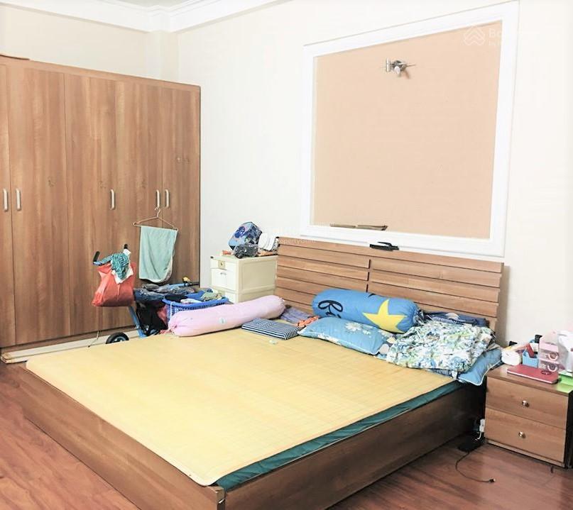 Hiếm trong khu vực, nhà riêng ngõ 575 kim mã, gần hồ, ở sướng, giá 5.9 tỷ