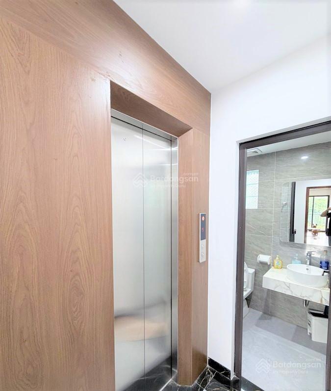 Bán nhà riêng phố hoàng hoa thám, gần phố, lô góc, mới đẹp, thang máy, 12.3 tỷ