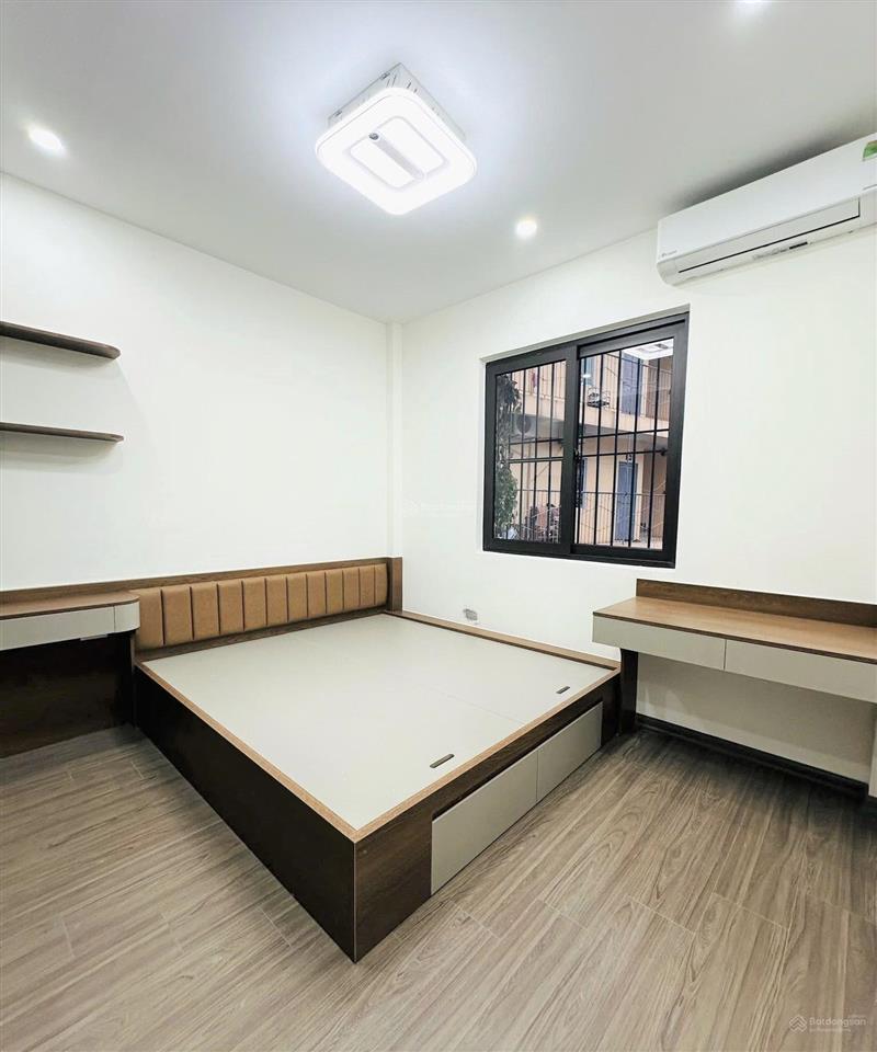 Nhà mới, đẹp 6 tầng, thang máy, 2 thoáng, kim mã  trung tâm ba đình, nhỉnh 10 tỷ