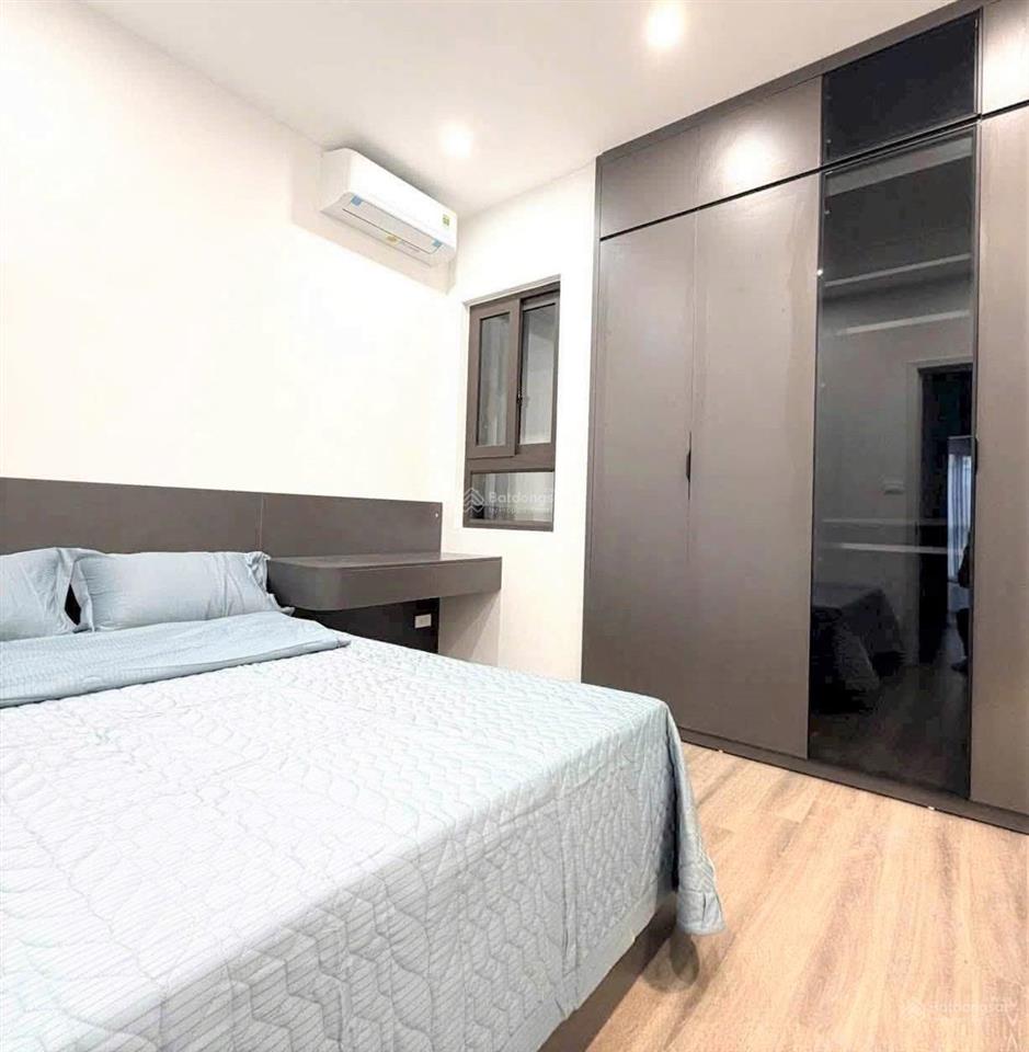 Nhà mới thang máy, lô góc thoáng sáng, nội thất cao cấp, văn cao  ba đình, nhỉnh 12 tỷ