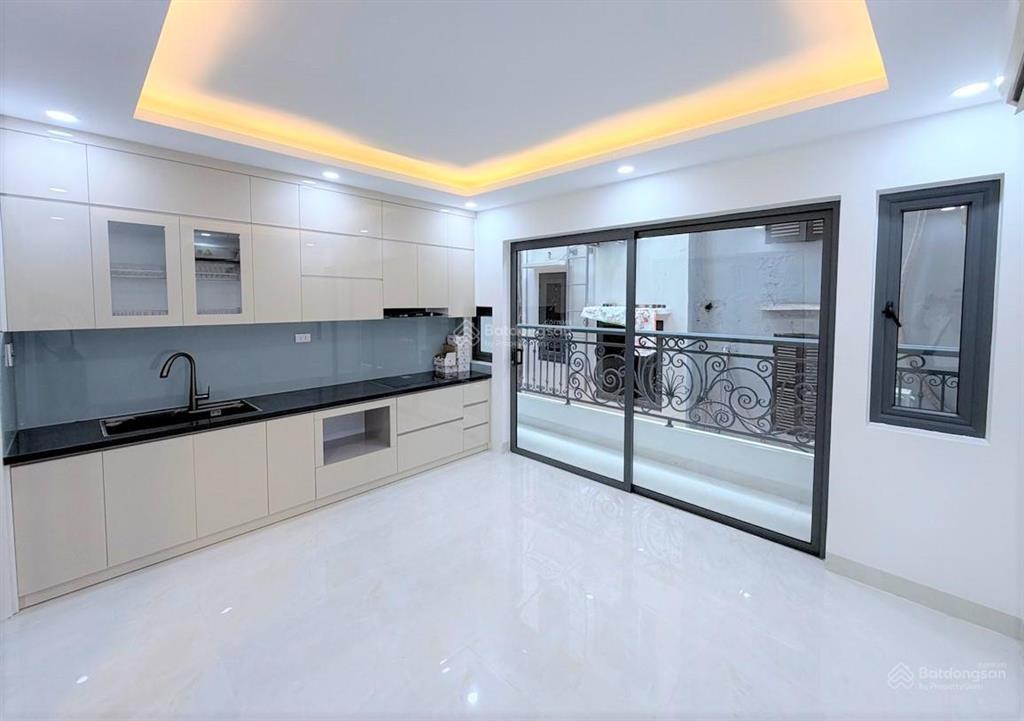 Bán nhà riêng đường la thành, ba đình, nhà đẹp, 6 tầng, full nội thất, gần ô tô tránh, giá 12 tỷ