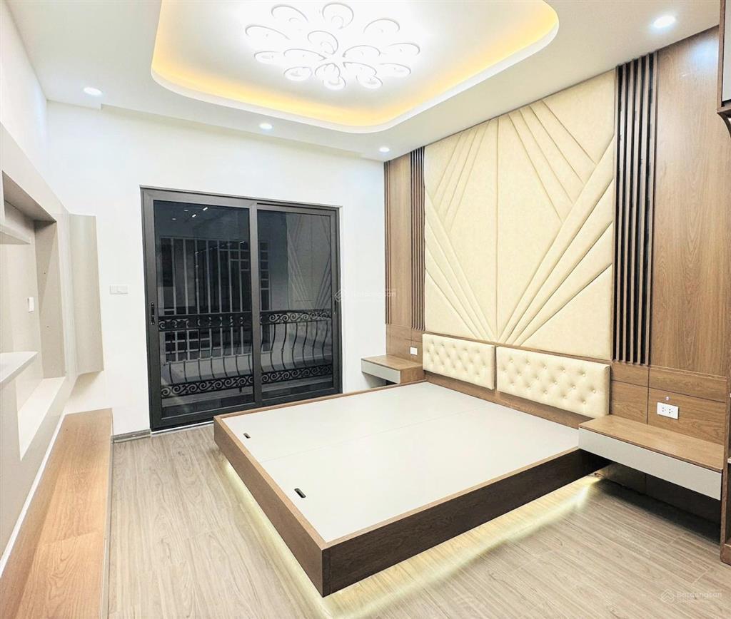Bán nhà riêng phố phan kế bính, ba đình, ngõ thông, gần phố, 6 tầng, thang máy, 16 tỷ