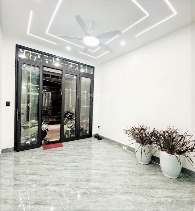 Bán nhà mới, ở ngay, 5 tầng, thang máy, ngõ 1194 đường láng, đống đa, nhỉnh 14 tỷ