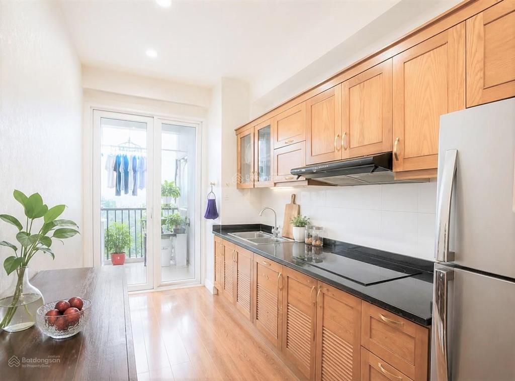 Bán căn hộ chung cư 106m2, lô góc, ô tô đỗ sảnh, đường la thành, ba đình, 8,2 tỷ