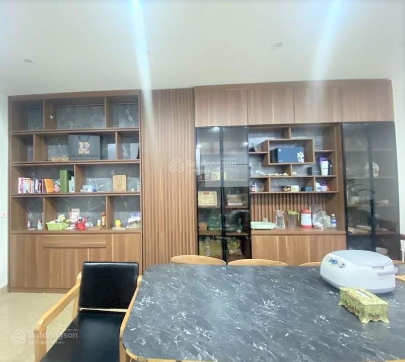 Bán nhà riêng đường la thành, ngõ 3 gác, gần ô tô, cách đường 35m, 40m2, 12 tỷ