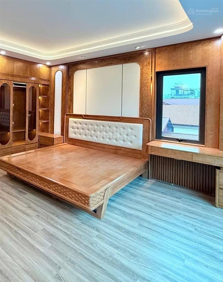 Nhỉnh 8 tỷ, nhà mặt ngõ ô tô, kinh doanh phố núi trúc, ba đình, 24m2, 6 tầng