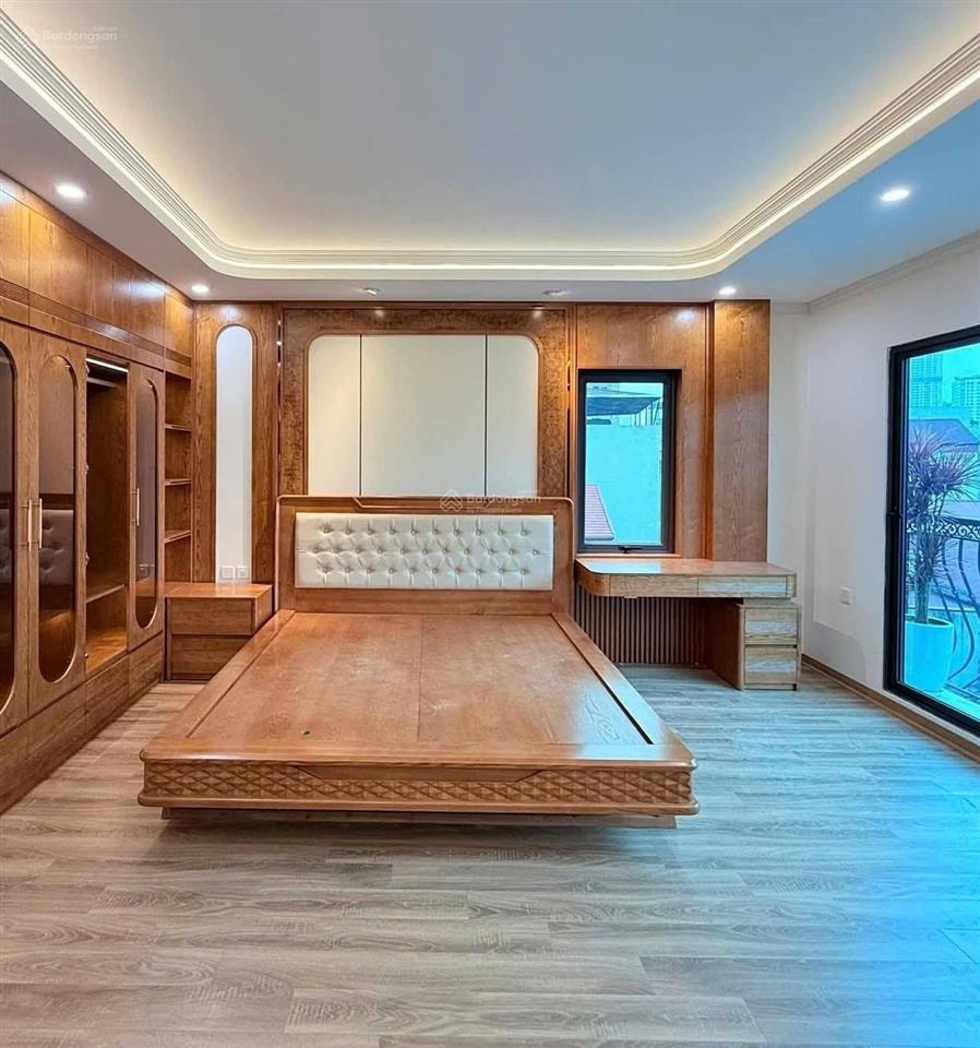 Nhỉnh 8 tỷ, nhà mặt ngõ ô tô, kinh doanh phố núi trúc, ba đình, 24m2, 6 tầng