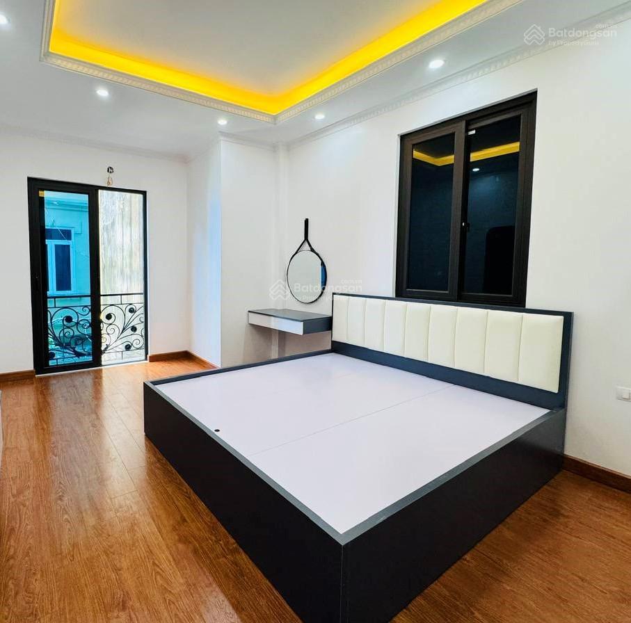 Nhỉnh 13 tỷ, nhà phố kim mã, ba đình, mặt ngõ ô tô tránh, ngõ thông, kinh doanh