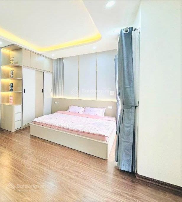 Nhỉnh 11 tỷ, nhà riêng phố ngọc khánh, ba đình, gần ô tô, mặt tiền 5m, 31m2*6t