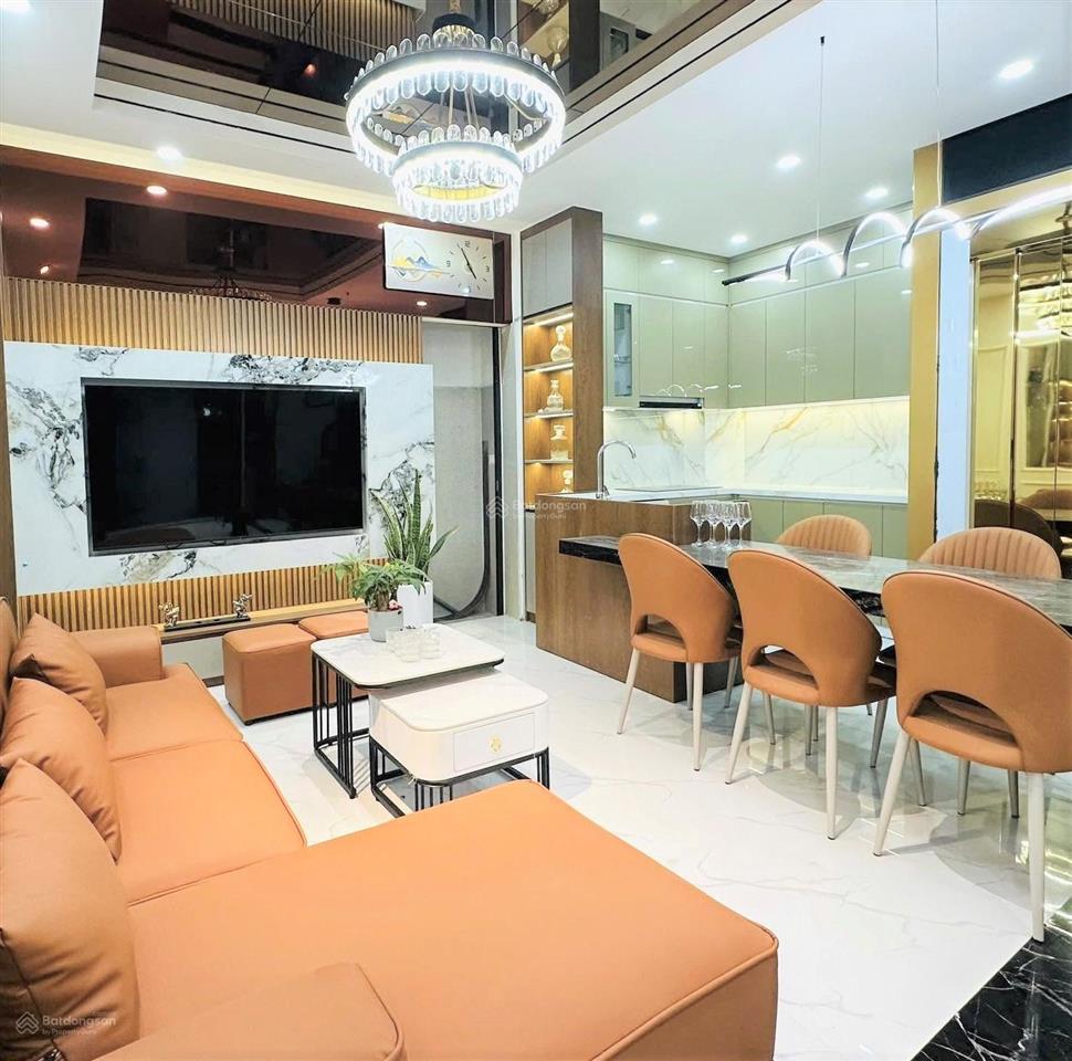 Bán nhà phố hoàng hoa thám, ba đình, 36m2 5 tầng, thang máy, 12,7 tỷ