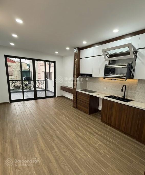 Nhỉnh 10 tỷ, nhà riêng kim mã, ba đình, 2 thoáng, 6 tầng, thang máy