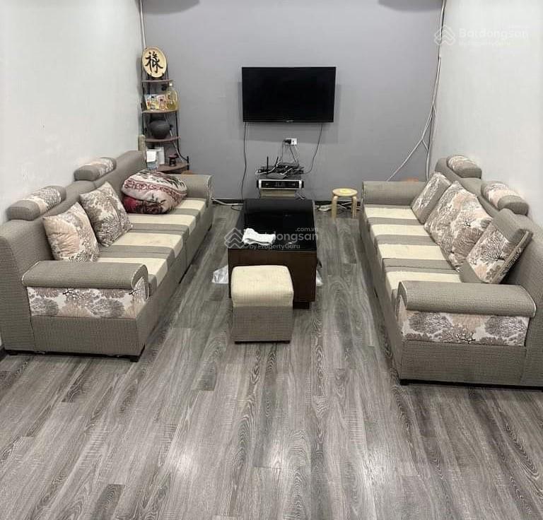 Bán nhà riêng đường la thành, ba đình, ngõ ô tô kinh doanh, 30m, 5 tầng, 11,2 tỷ