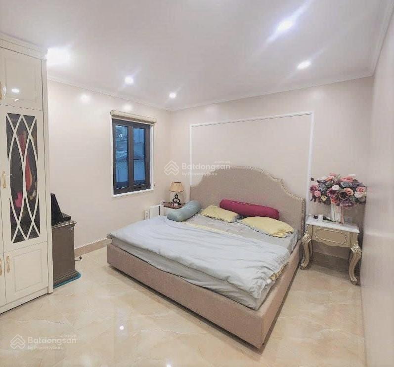 Bán nhà riêng đường la thành, ba đình, ngõ ô tô kinh doanh, 30m, 5 tầng, 11,2 tỷ