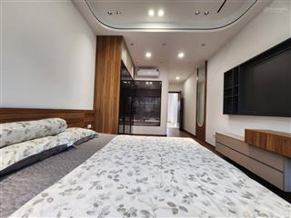 Nhỉnh 8 tỷ, nhà dòng tiền, 32m2, 5 tầng, đường la thành, ba đình